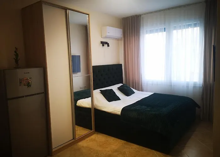 Riviera Deluxe Wlora