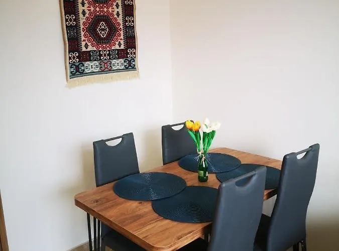 Riviera Deluxe Wlora